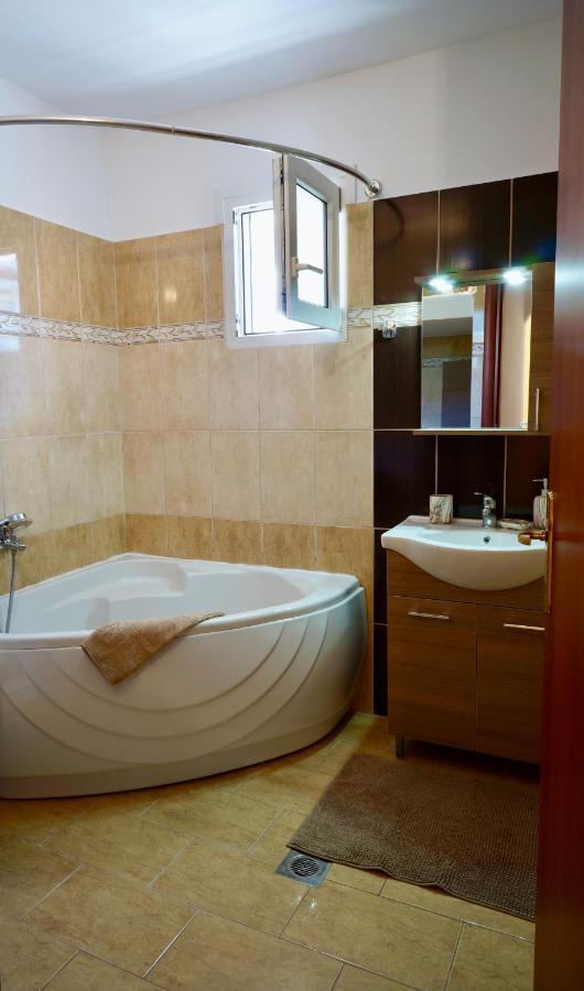 Casa Ideale 3 يميناريا المظهر الخارجي الصورة